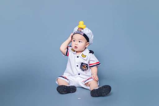 黔东宝宝肚脐有点出血